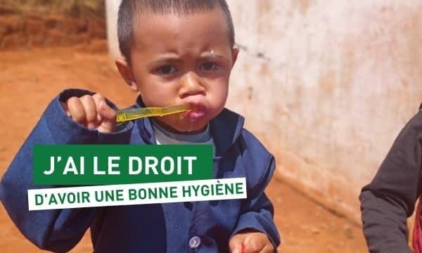 Un kit dentaire pour éviter les caries à Madagascar