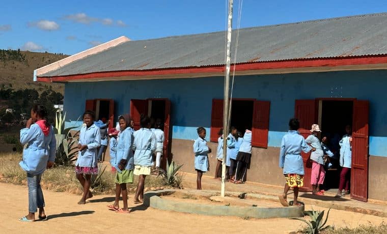 Madagascar : donnez pour améliorer les conditions d’hygiène dans un collège