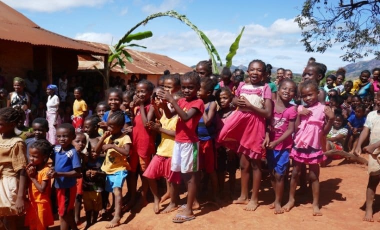 Un Enfant par la Main et Les Petits Molières : un tremplin pour l'écriture et la solidarité