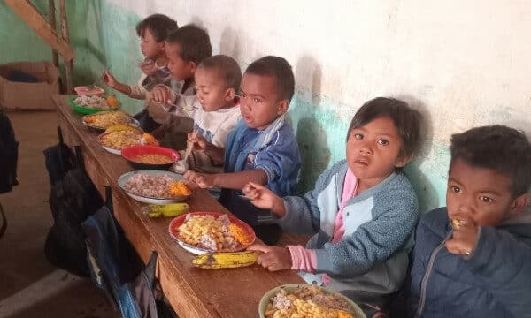 Lutter contre la malnutrition infantile : Le projet SALAMA, une réponse durable à Madagascar